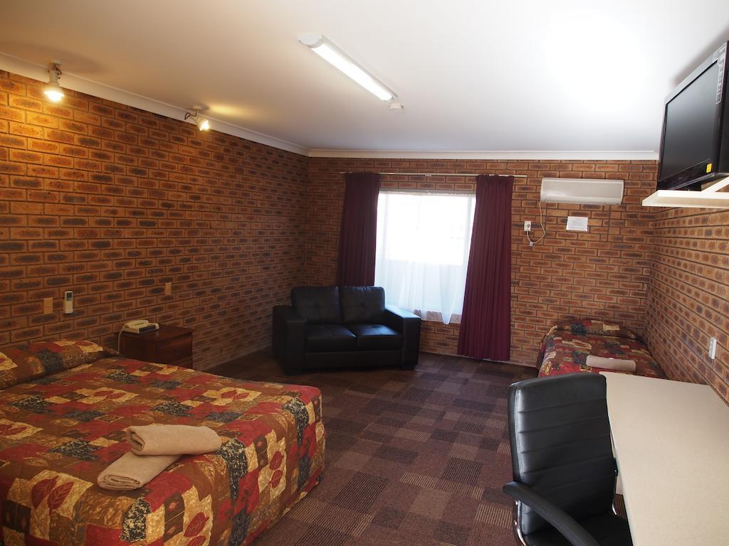 Cobar Town & Country Motor Inn Værelse billede