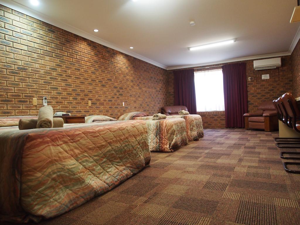 Cobar Town & Country Motor Inn Eksteriør billede